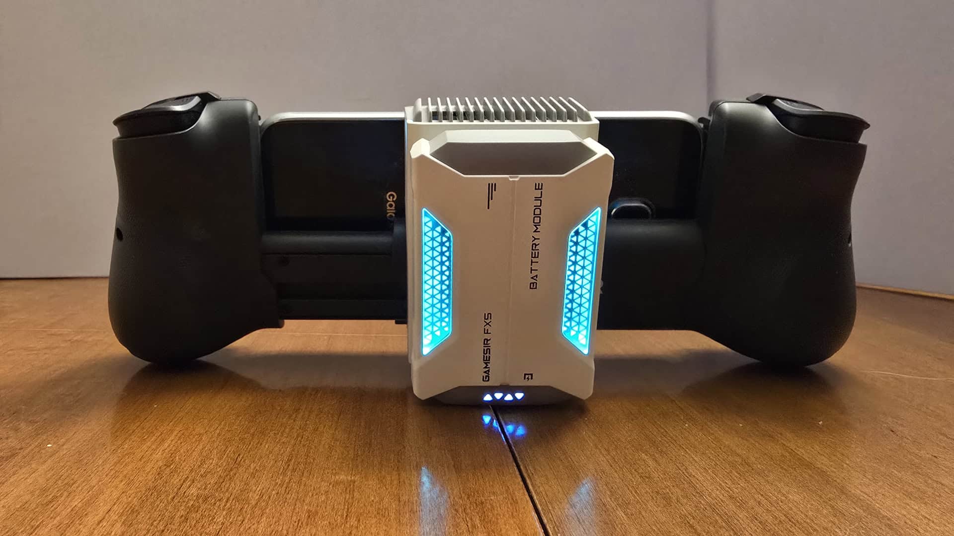 A rear shot of the X5S with the XF5 thermoelectric cooler in its standard ice cold mold.