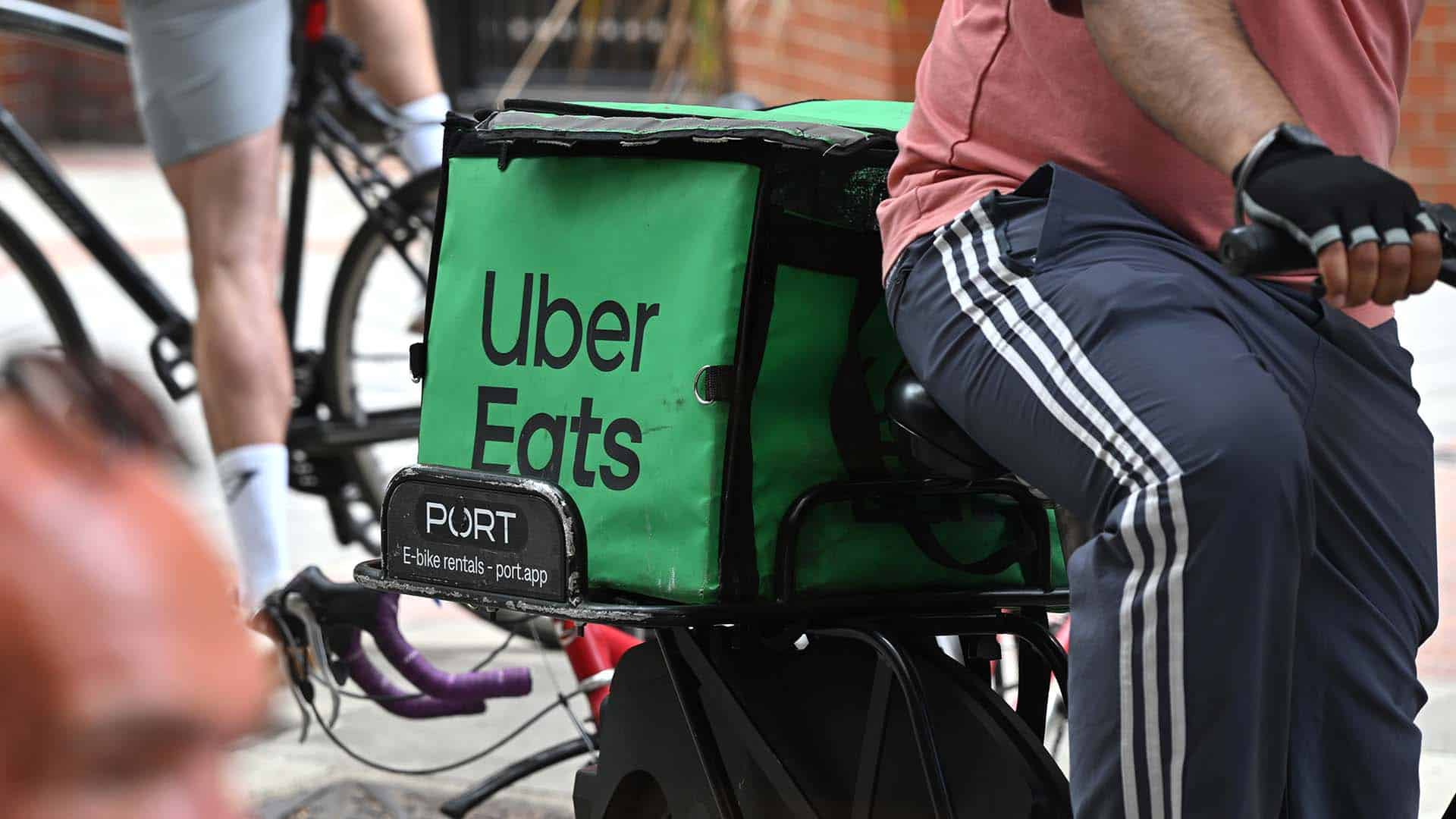 Uber Eats bike delivery