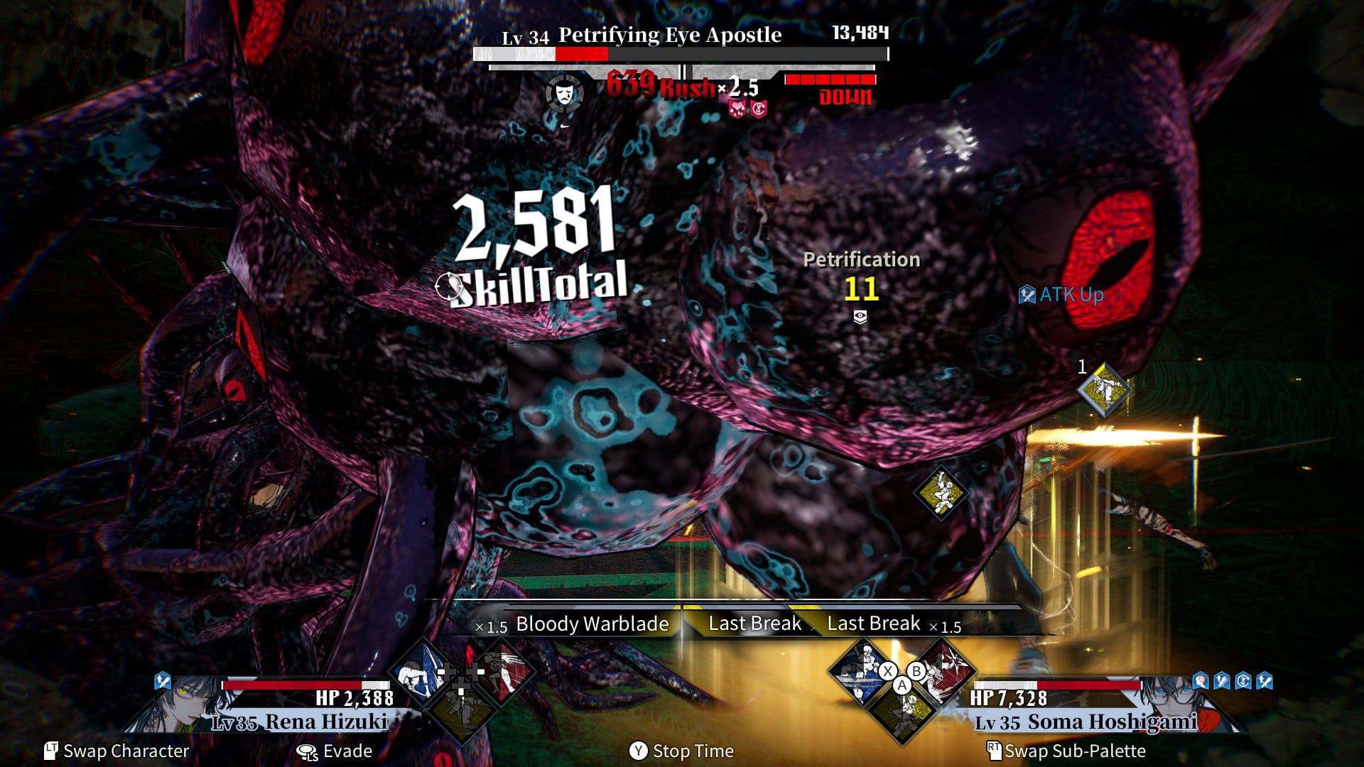 An enemy corpse taking up the screen during combat in Qliphah